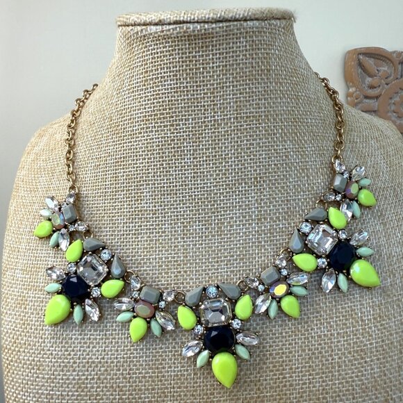 J Crew Statement Necklace Bib With Yellow & Navy Crystal Floral Design Adjustabl - Picture 1 of 8